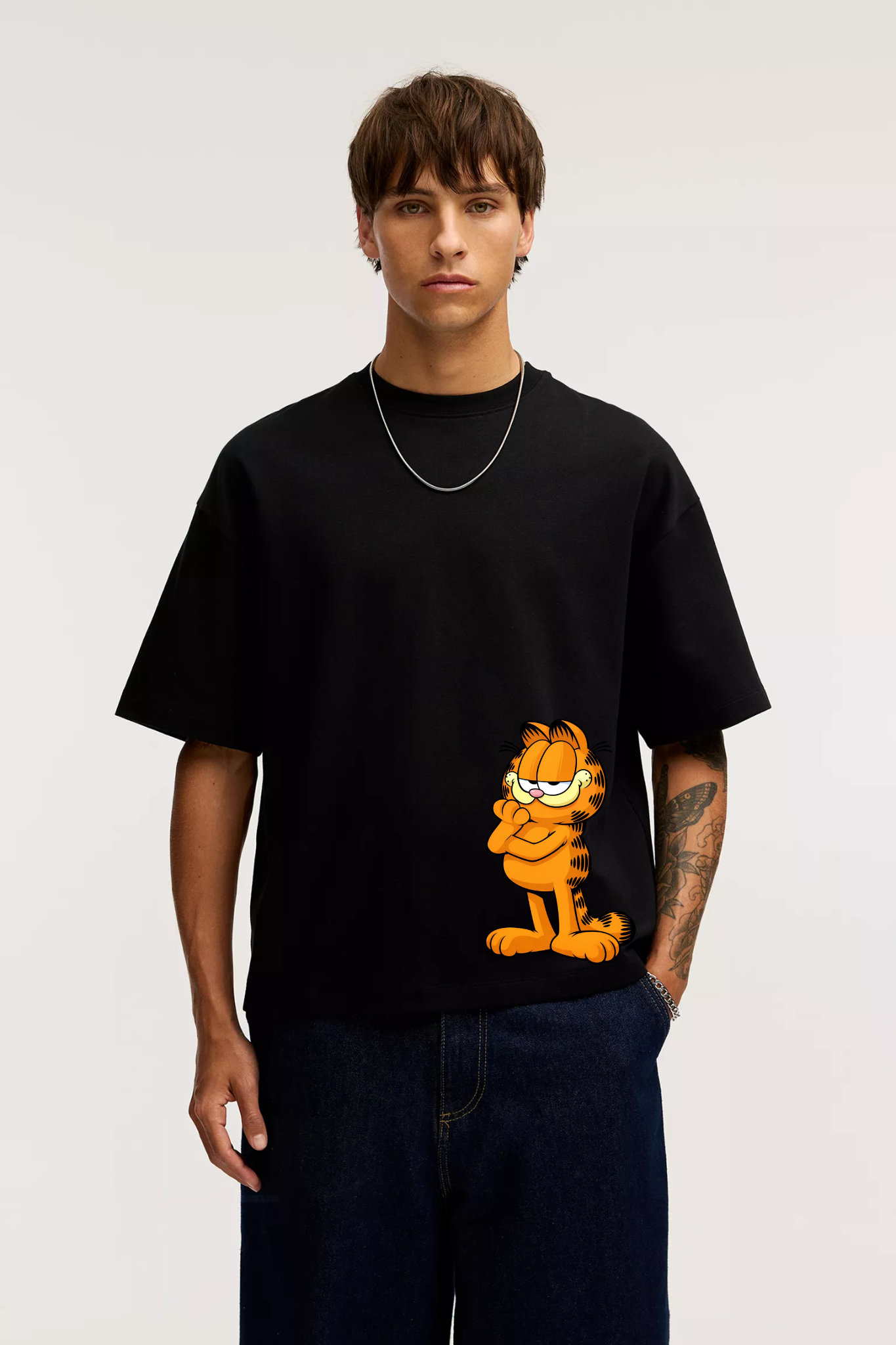 Garfield print black tshirt